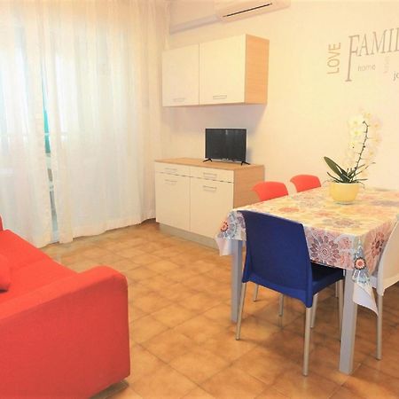 Isola Clara - Appartamenti Бибионе Номер фото